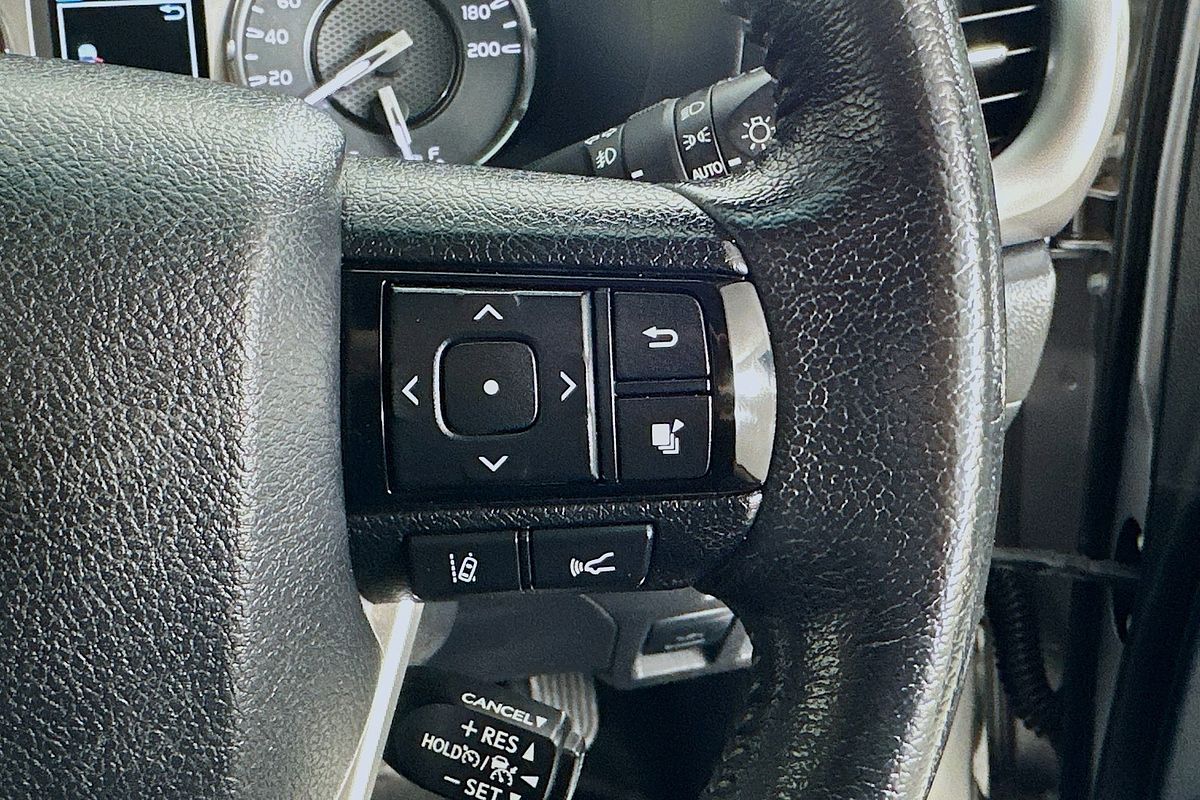 2021 Toyota HILUX SR5 (4x4) GUN126R 4X4
