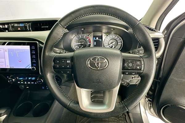 2020 Toyota HILUX SR5 (4x4) GUN126R FACELIFT 4X4