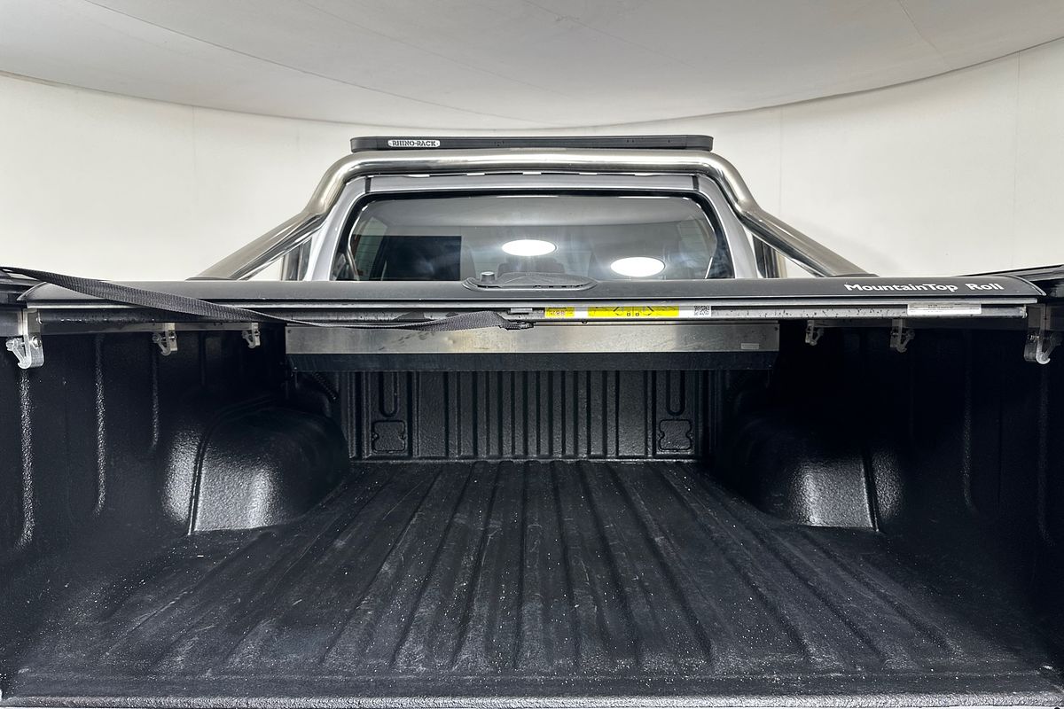 2020 Toyota HILUX SR5 (4x4) GUN126R MY19 UPGRADE 4X4