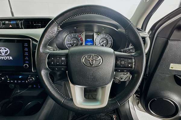 2021 Toyota HILUX SR5 (4x4) GUN126R 4X4