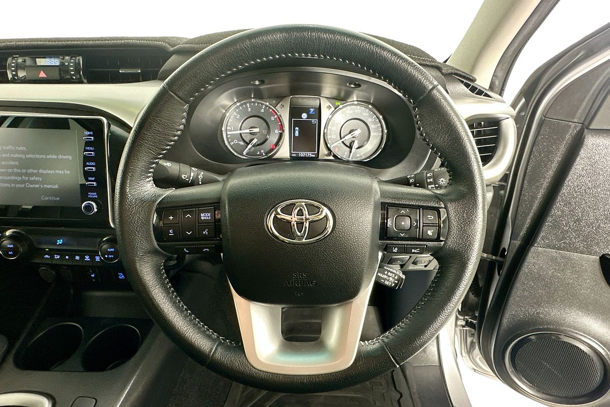 2023 Toyota HILUX SR5 + PREMIUM INTERIOR (4x4) GUN126R 4X4