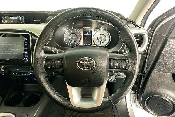 2023 Toyota HILUX SR5 + PREMIUM INTERIOR (4x4) GUN126R 4X4