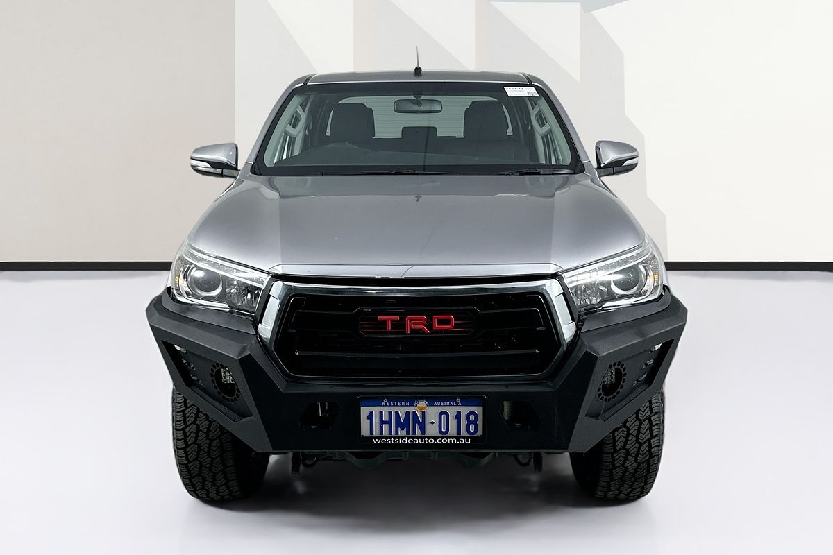 2017 Toyota HILUX SR5 (4x4) GUN126R 4X4