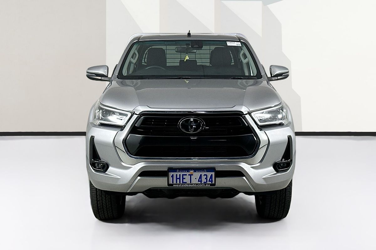 2020 Toyota HILUX SR5 (4x4) GUN126R FACELIFT 4X4