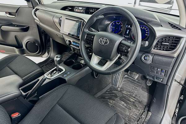2019 Toyota HILUX SR5 (4x4) GUN126R MY19 4X4
