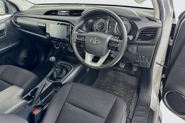 2023 Toyota HILUX SR (4x4) GUN126R 4X4