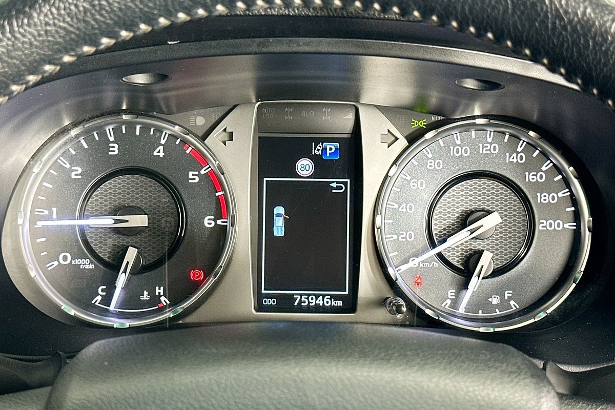 2022 Toyota HILUX SR5 (4x4) GUN126R 4X4