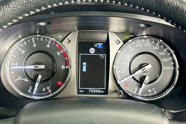 2022 Toyota HILUX SR5 (4x4) GUN126R 4X4