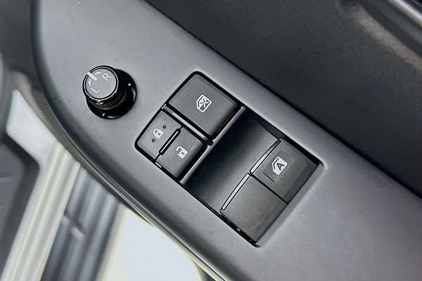 2023 Toyota HILUX SR (4x4) GUN126R 4X4