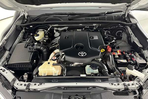 2022 Toyota HILUX SR5 (4x4) GUN126R 4X4