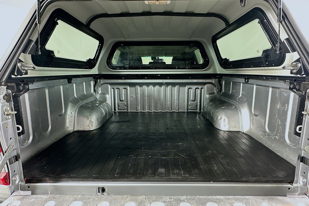 2021 Toyota HILUX SR5 (4x4) GUN126R FACELIFT 4X4