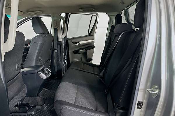 2018 Toyota Hilux SR5 GUN126R 4X4