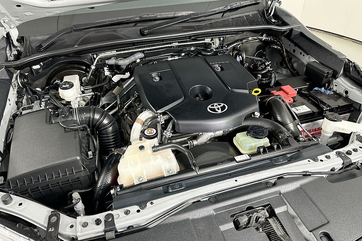 2020 Toyota HILUX WORKMATE HI-RIDER GUN135R FACELIFT 4x2