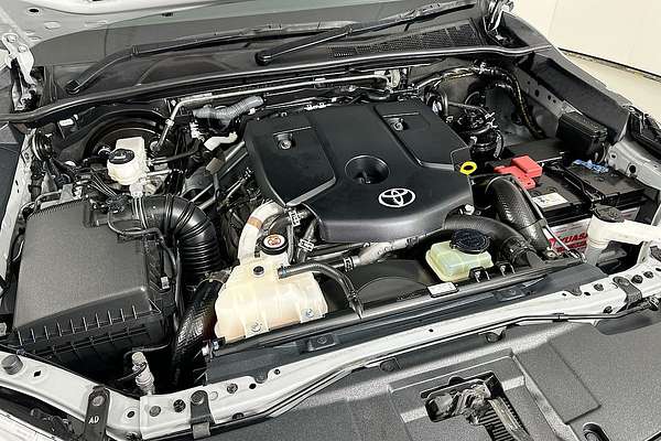2020 Toyota HILUX WORKMATE HI-RIDER GUN135R FACELIFT 4x2