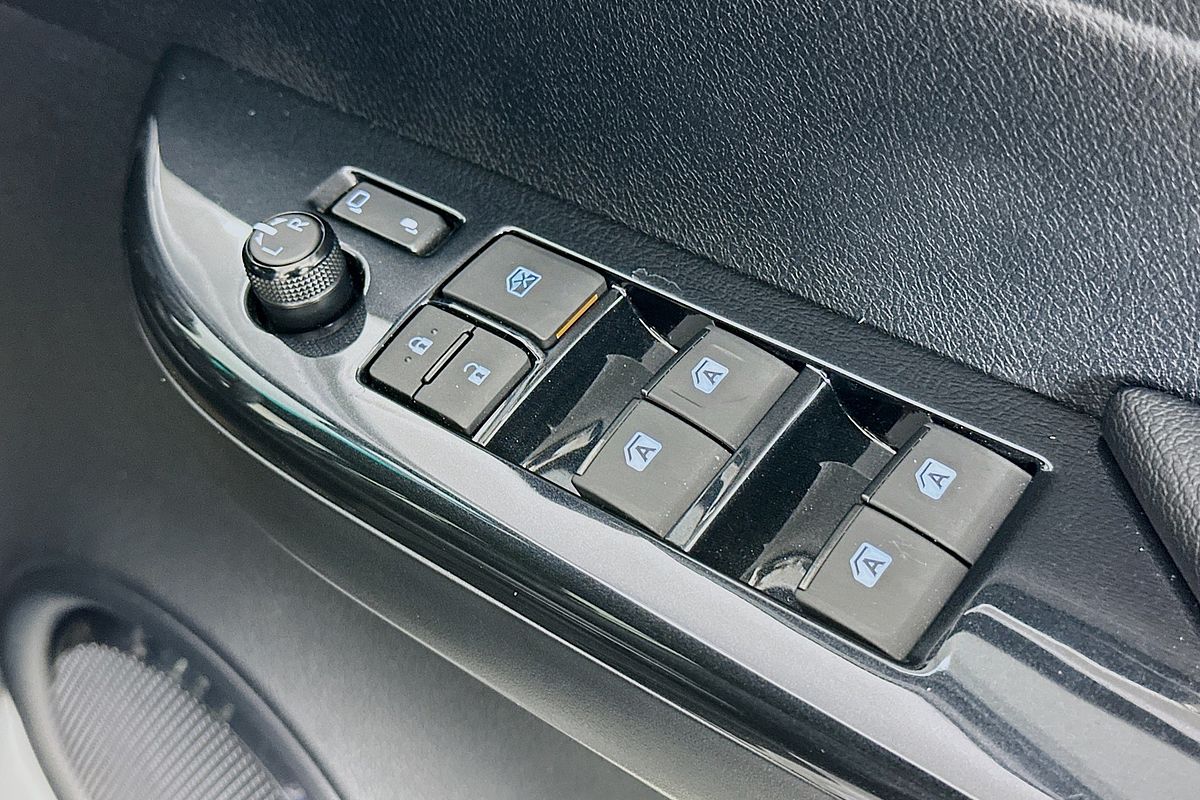 2024 Toyota HILUX ROGUE 48V (4x4) GUN126R 4X4