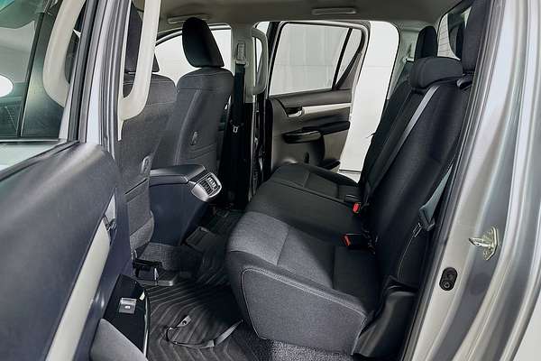 2019 Toyota HILUX SR5 (4x4) GUN126R MY19 4X4