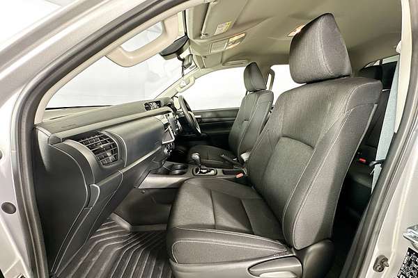 2024 Toyota HILUX SR (4x4) GUN126R 4X4
