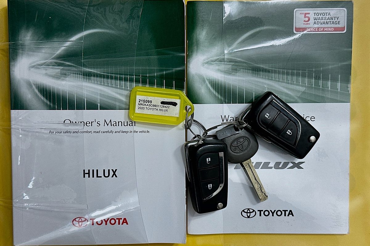 2020 Toyota HILUX SR (4x4) GUN126R FACELIFT 4X4