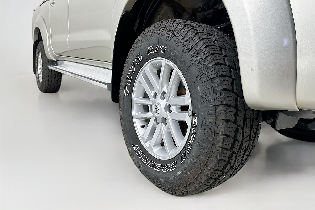 2013 Toyota Hilux SR5 (4x4) KUN26R MY14 4X4