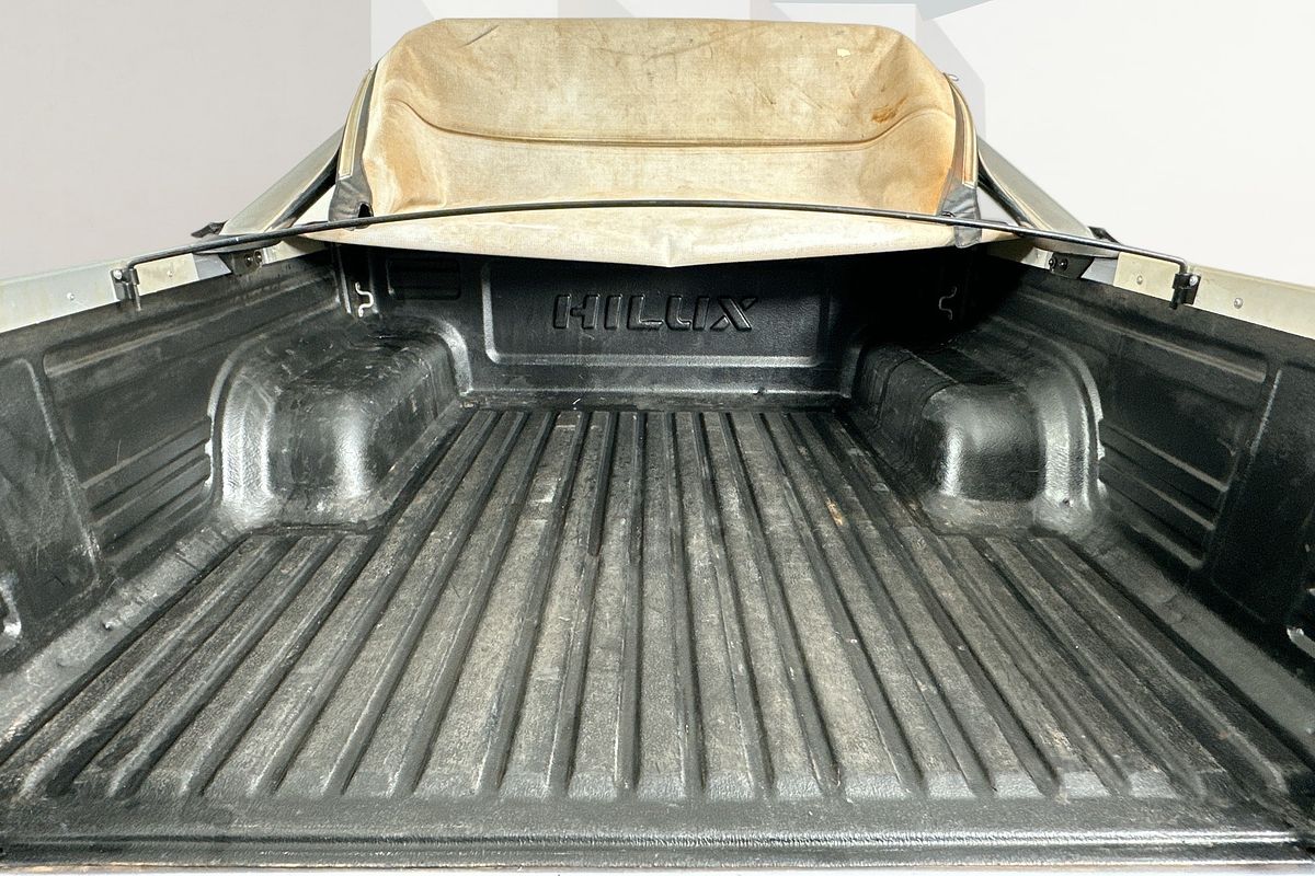2021 Toyota HILUX SR5 (4x4) GUN126R 4X4