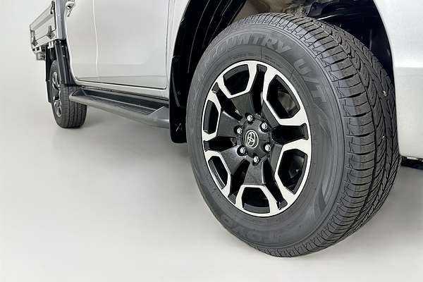 2020 Toyota HILUX SR5 (4x4) GUN126R FACELIFT 4X4