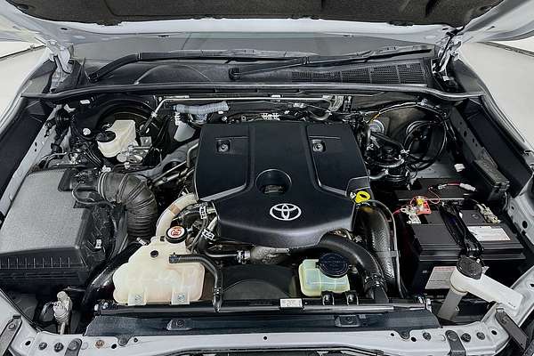 2018 Toyota Hilux SR5 GUN126R 4X4