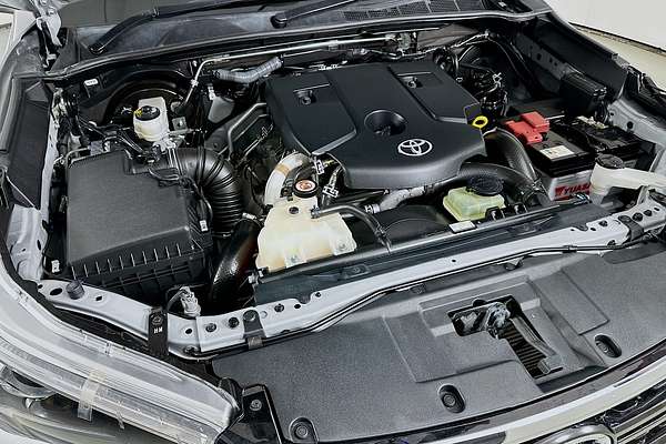 2019 Toyota HILUX SR5 (4x4) GUN126R MY19 4X4