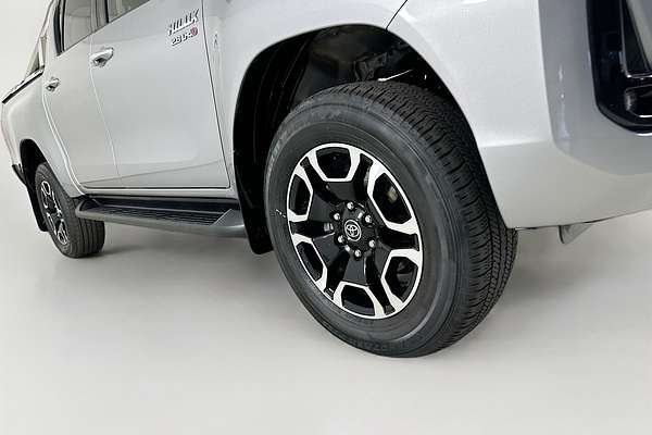 2022 Toyota HILUX SR5 (4x4) GUN126R 4X4