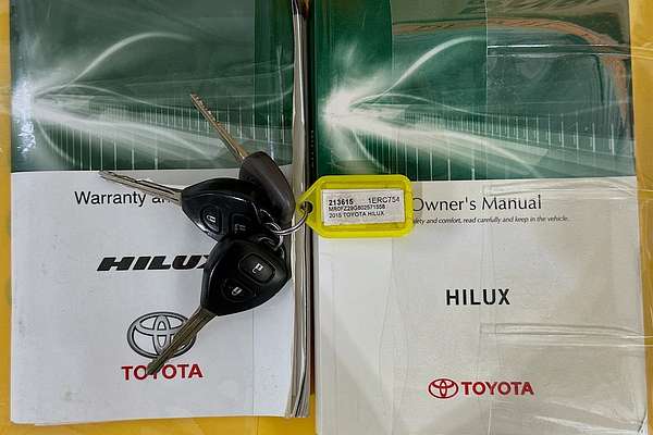 2015 Toyota HILUX SR5 (4x4) KUN26R MY14 4X4