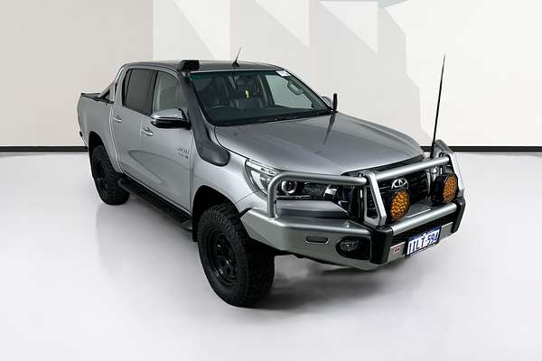 2019 Toyota HILUX SR5+ (4x4) GUN126R MY19 4X4