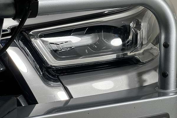 2022 Toyota HILUX SR5 (4x4) GUN126R 4X4