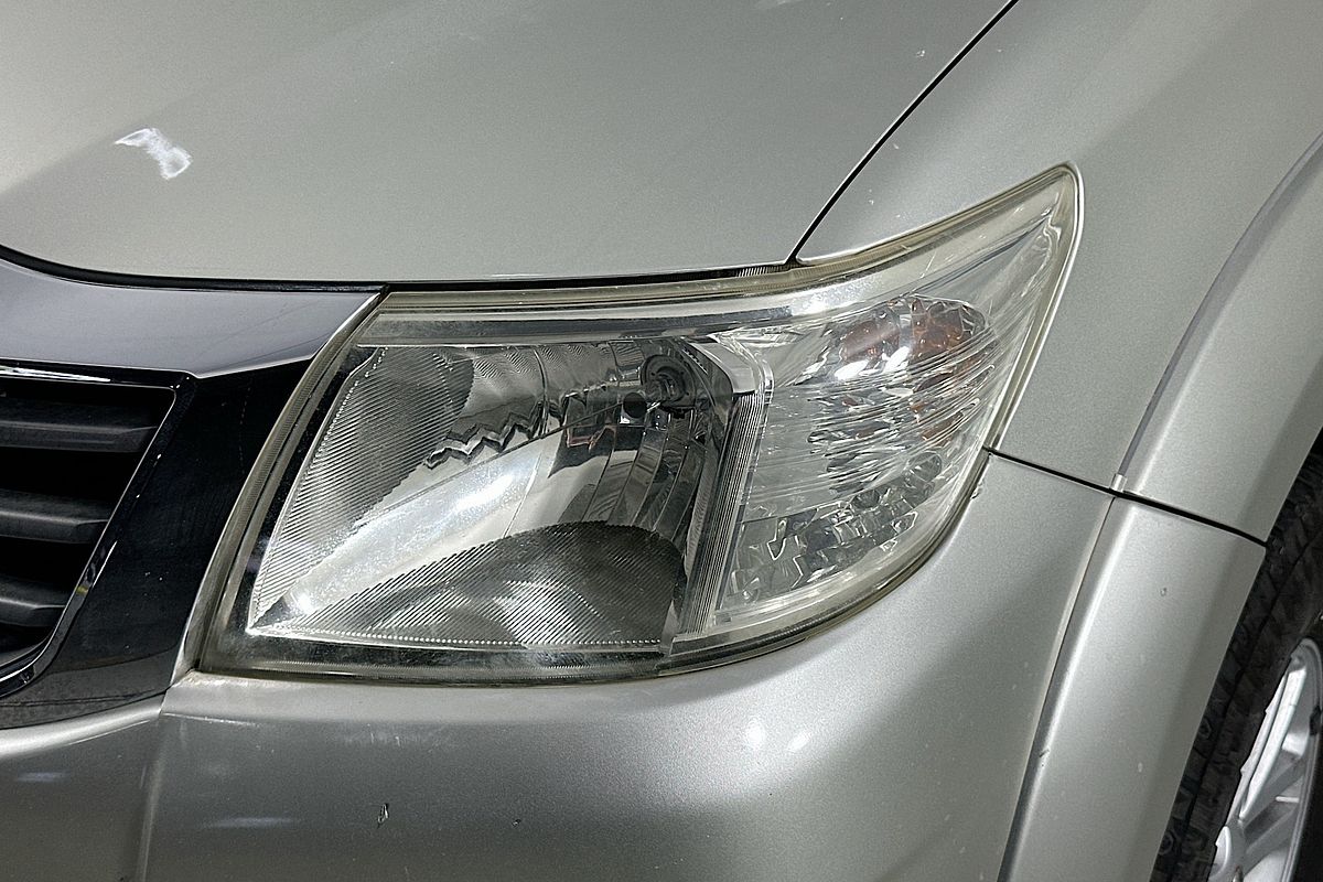 2013 Toyota Hilux SR5 (4x4) KUN26R MY14 4X4