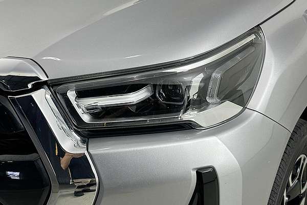 2020 Toyota HILUX SR5 (4x4) GUN126R FACELIFT 4X4