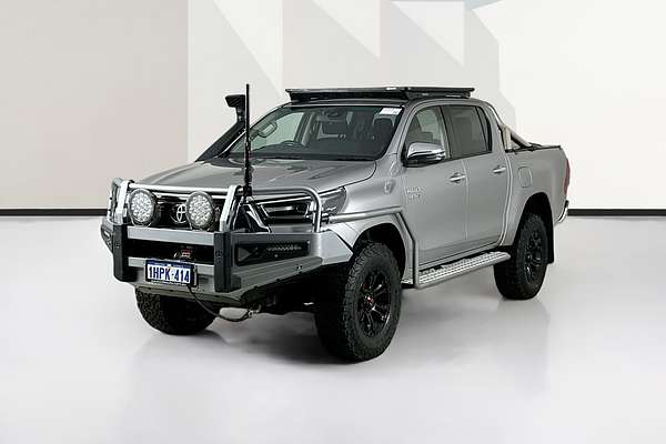2022 Toyota HILUX SR5 (4x4) GUN126R 4X4
