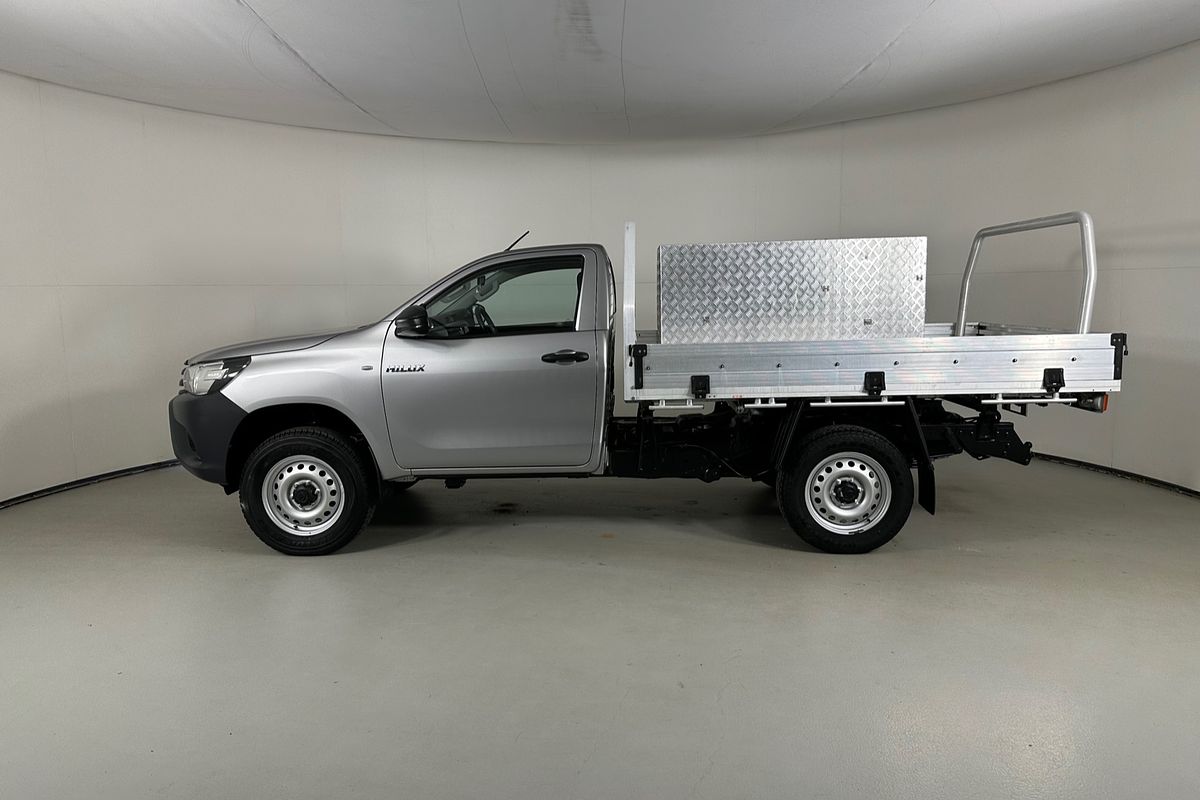2020 Toyota HILUX WORKMATE HI-RIDER GUN135R FACELIFT 4x2