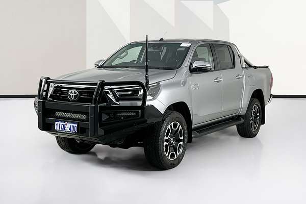 2021 Toyota HILUX SR5 (4x4) GUN126R 4X4