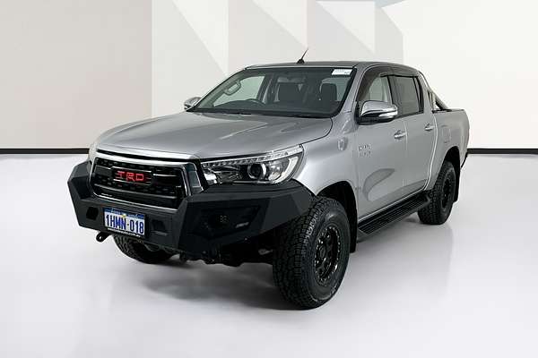2017 Toyota HILUX SR5 (4x4) GUN126R 4X4