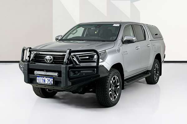 2023 Toyota HILUX SR5 + PREMIUM INTERIOR (4x4) GUN126R 4X4
