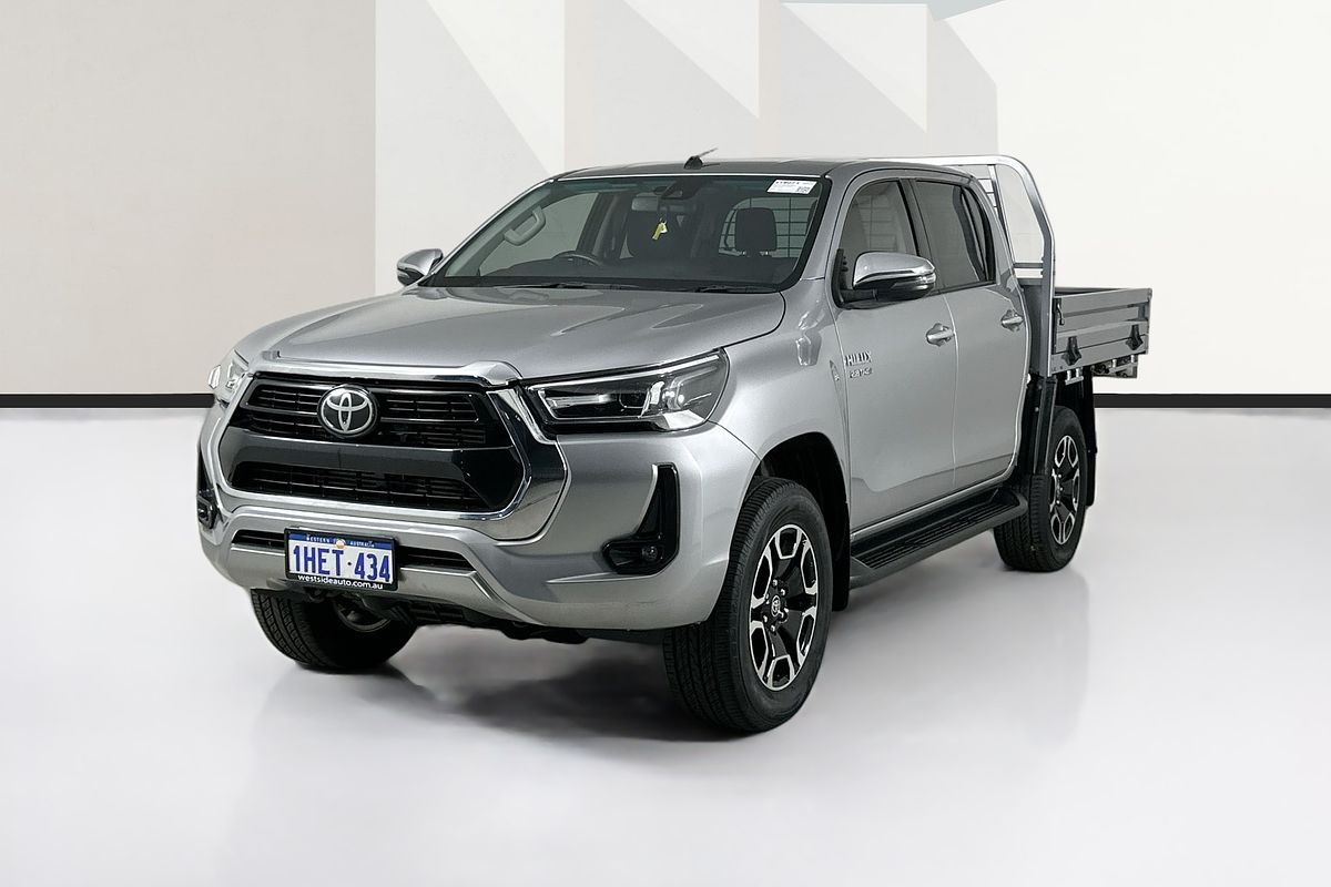 2020 Toyota HILUX SR5 (4x4) GUN126R FACELIFT 4X4