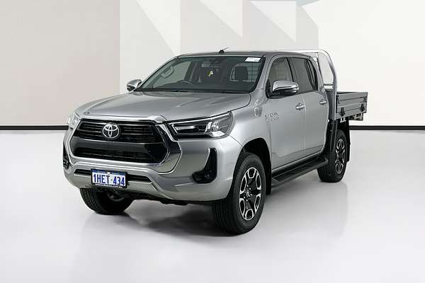 2020 Toyota HILUX SR5 (4x4) GUN126R FACELIFT 4X4