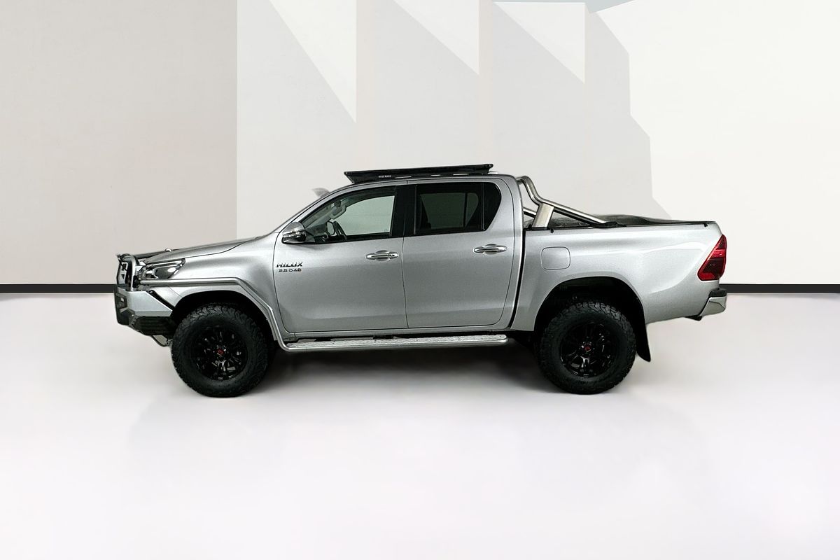 2022 Toyota HILUX SR5 (4x4) GUN126R 4X4