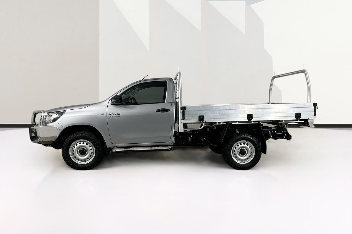 2020 Toyota HILUX SR (4x4) GUN126R FACELIFT 4X4