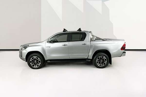 2022 Toyota HILUX SR5 (4x4) GUN126R 4X4