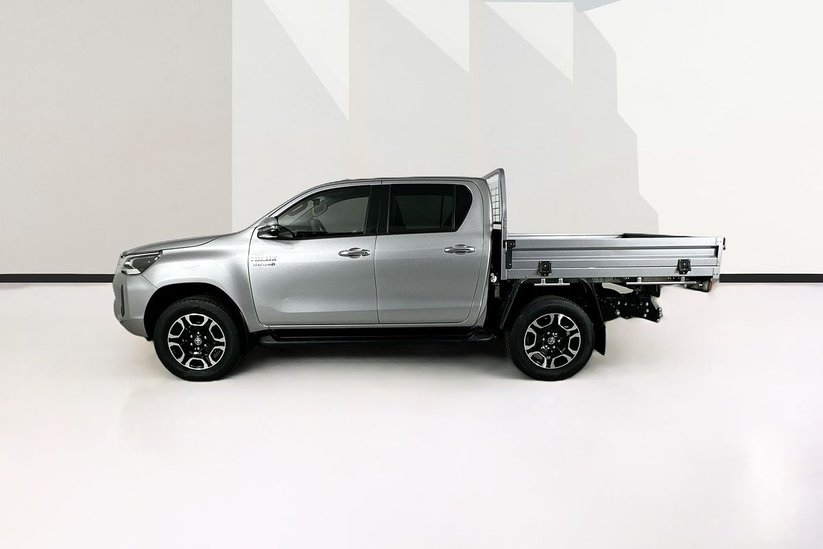 2020 Toyota HILUX SR5 (4x4) GUN126R FACELIFT 4X4