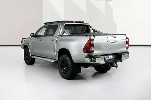 2022 Toyota HILUX SR5 (4x4) GUN126R 4X4