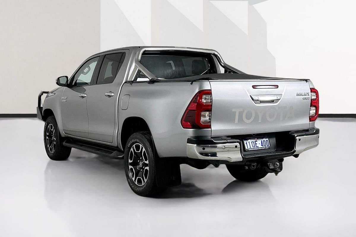 2021 Toyota HILUX SR5 (4x4) GUN126R 4X4
