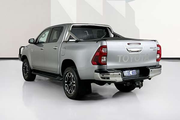 2021 Toyota HILUX SR5 (4x4) GUN126R 4X4