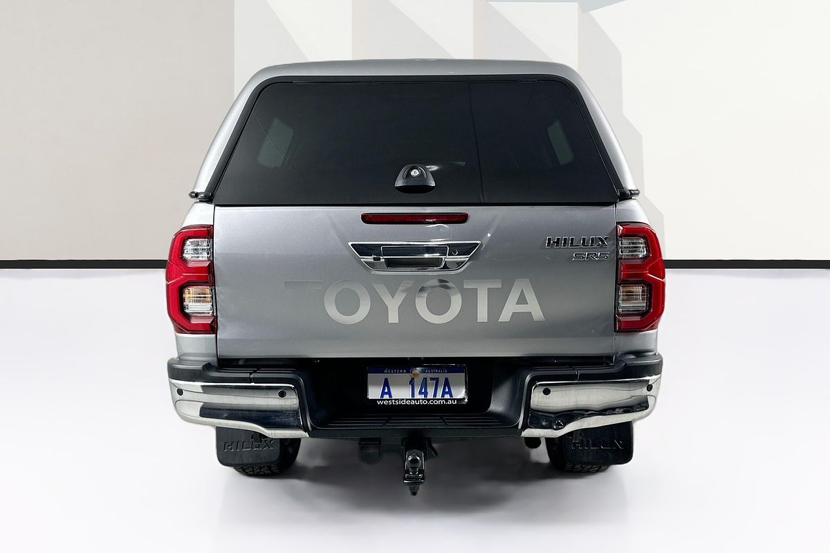 2021 Toyota HILUX SR5 (4x4) GUN126R FACELIFT 4X4