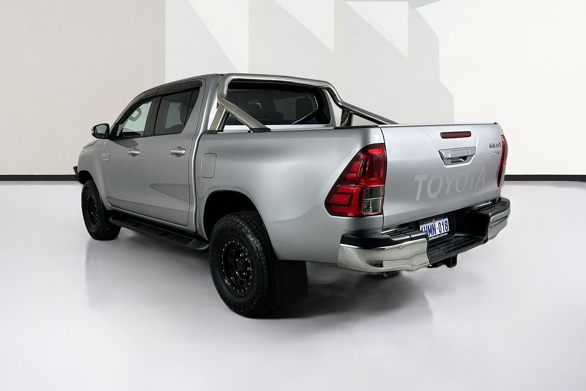 2017 Toyota HILUX SR5 (4x4) GUN126R 4X4