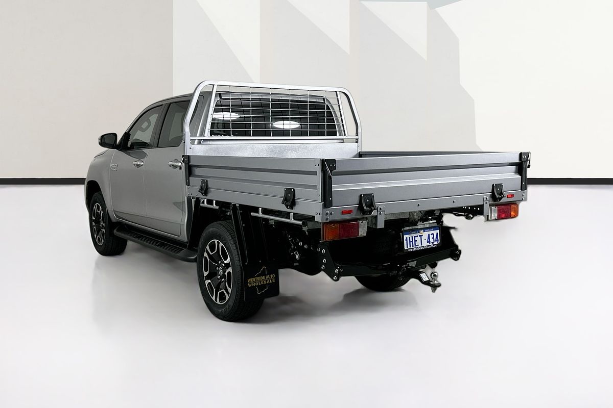 2020 Toyota HILUX SR5 (4x4) GUN126R FACELIFT 4X4